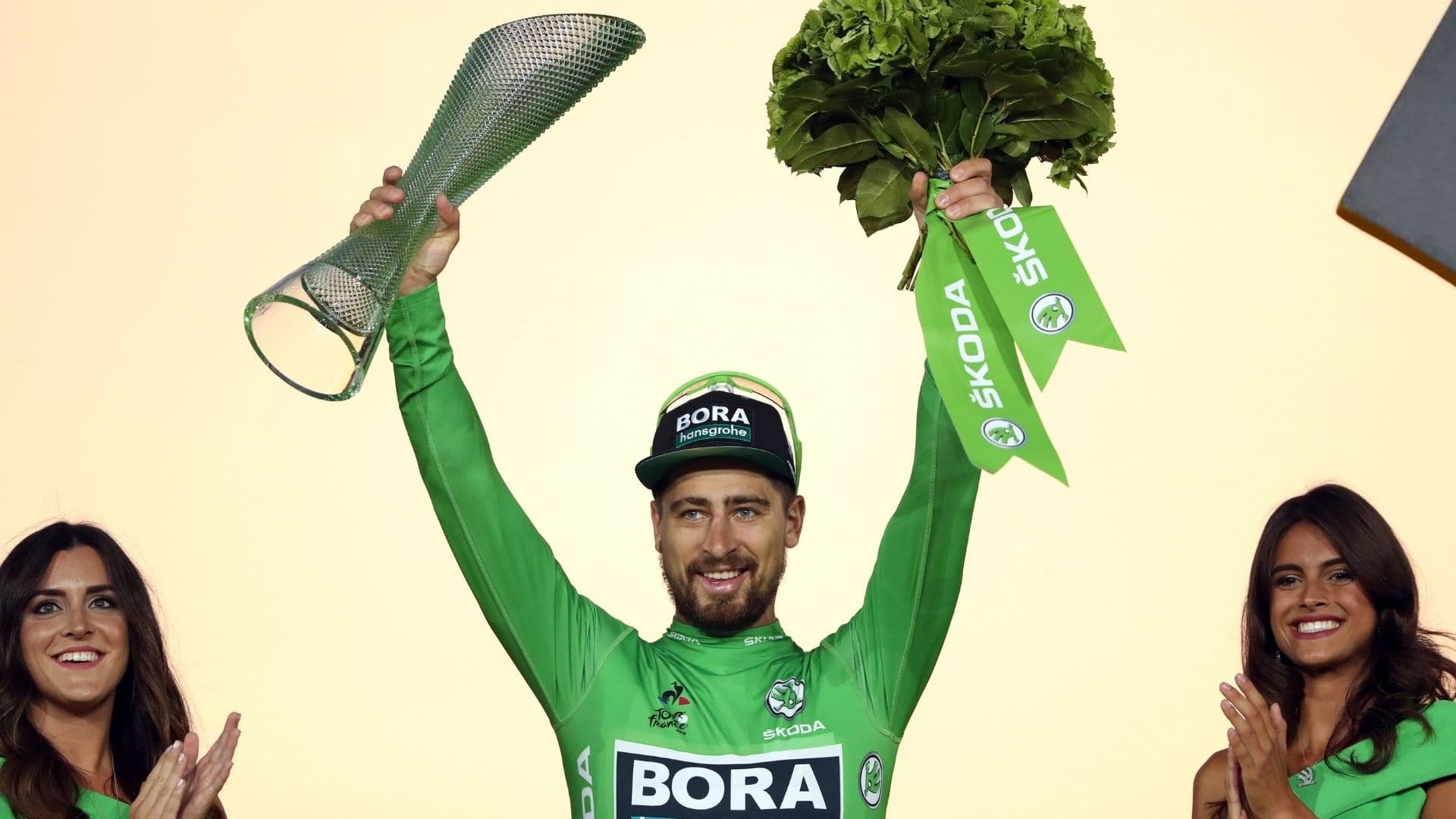 Peter Sagan oslavuje zelený dres na Tour de France