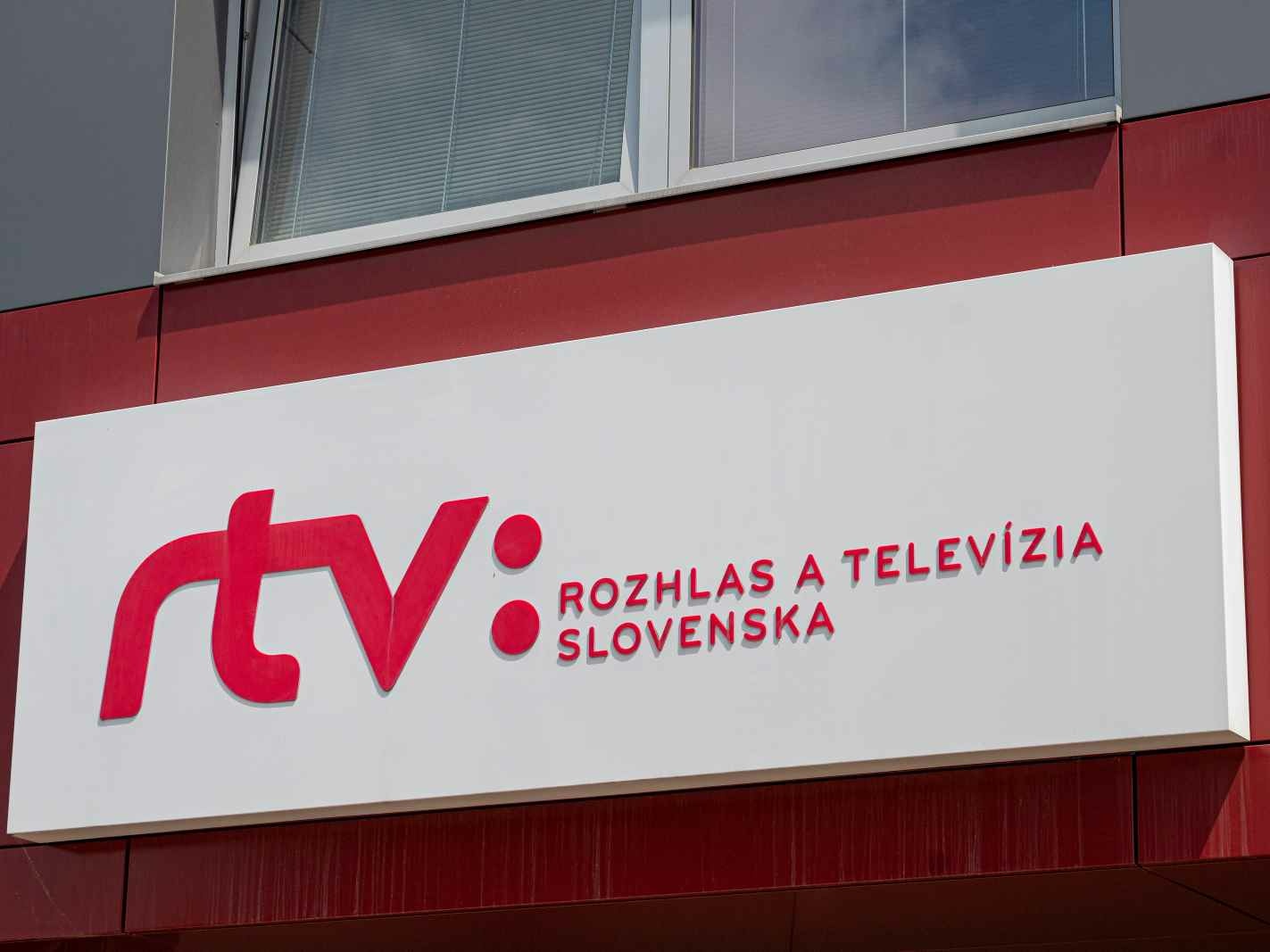logo RTVS