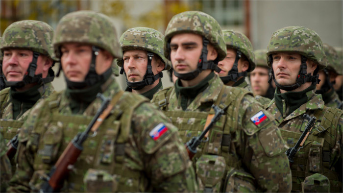 Slovak army aiming to modernise and expand