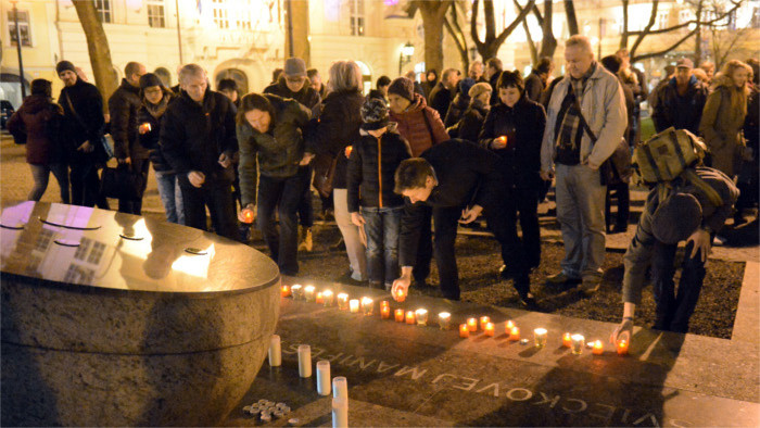 «Манифестация со свечами» в Братиславе