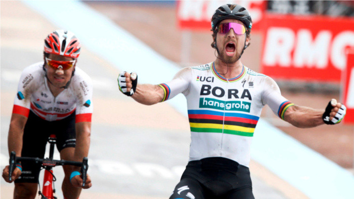 Peter Sagan vence en la clásica ciclista París - Roubaix