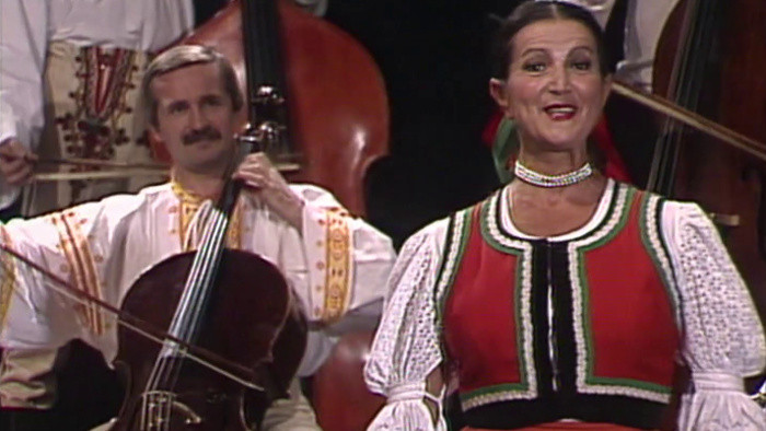 Deti - Horehronské dni spevu a tanca Heľpa 2001