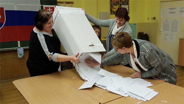 Kommunal- und Regionalwahlen: Ergebnisse zum ersten Mal nur elektronisch bearbeitet