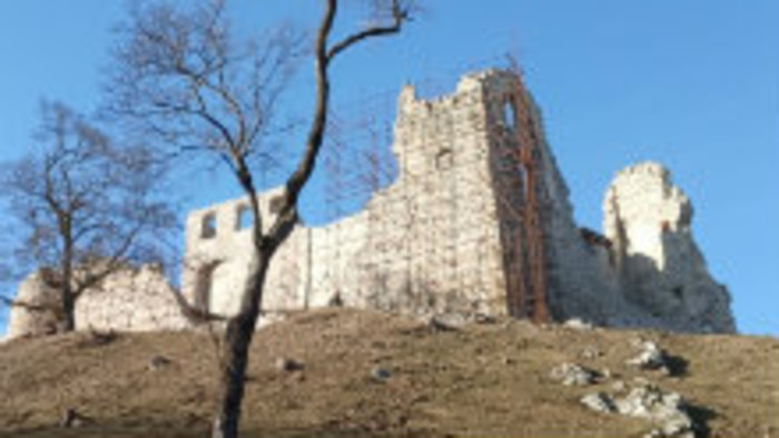 Na hrade Hrušov