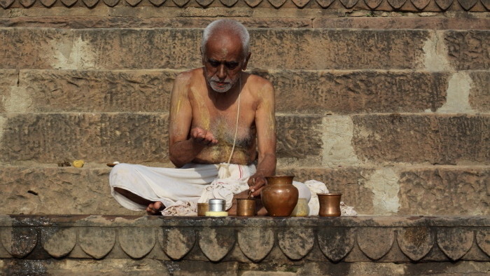 IMG_7434_India_Varanasi_puja-Temple_1200_Janik.JPG