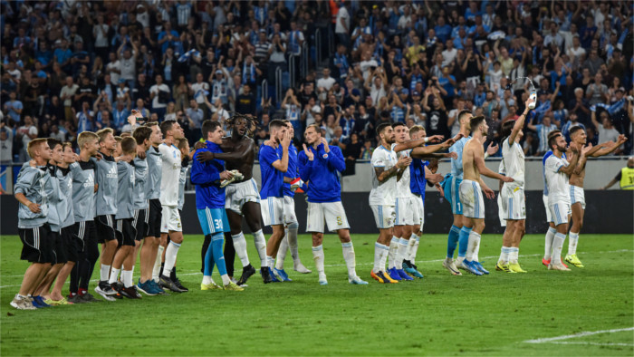 Derrota del Slovan Bratislava en Grecia, pero clasificación conseguida