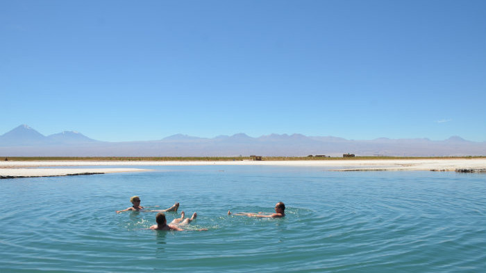30_Laguna_Piedra_voda je vraj slanšia a hustejšia ako v Mŕtvom mori.JPG
