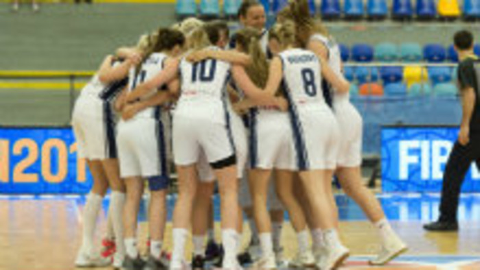 Slovenské basketbalistky po výhre s Ukrajinou