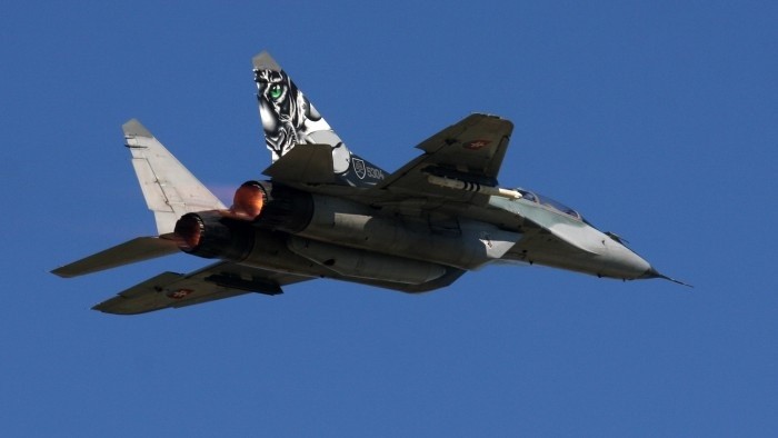 El Gobierno eslovaco aprueba compra de aviones de combate F-16 para su Ejército del aire