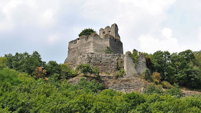 Obnova hradu Čabraď 