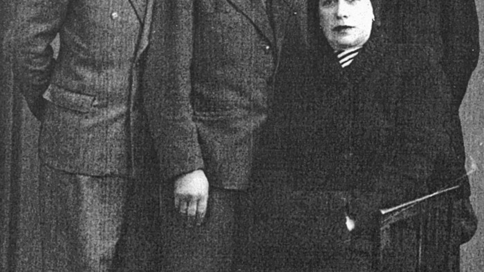 Rodina Bodnerovcov - Dina a Emanuel Bodner so synmi  Naftalim a Josim.jpg