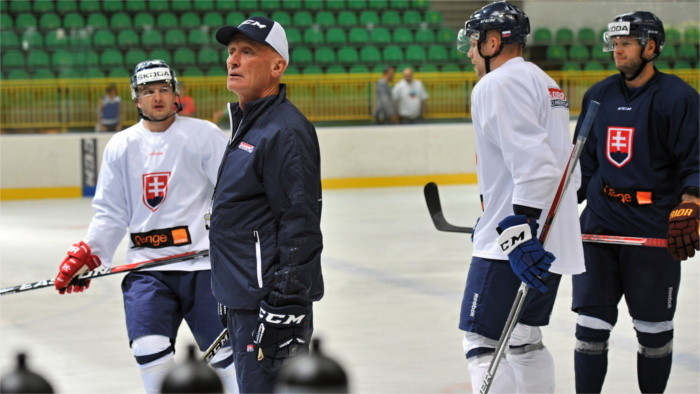 Craig Ramsey takes over Slovak ice-hockey