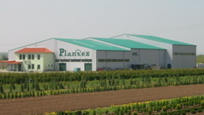 Cooperativa agraria Plantex de Veselé protege su producción con caňones
