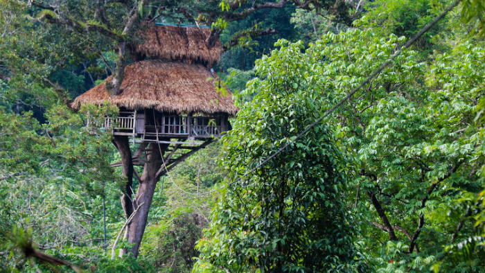 Laos - hotel na strome.jpg