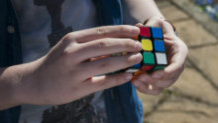 Na Slovensku budú majstrovstvá v riešení Rubikovej kocky