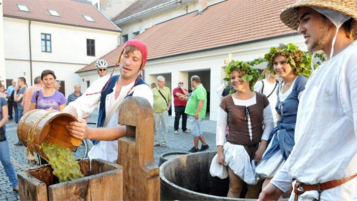 En Trnava celebraron un antiguo ritual vinatero