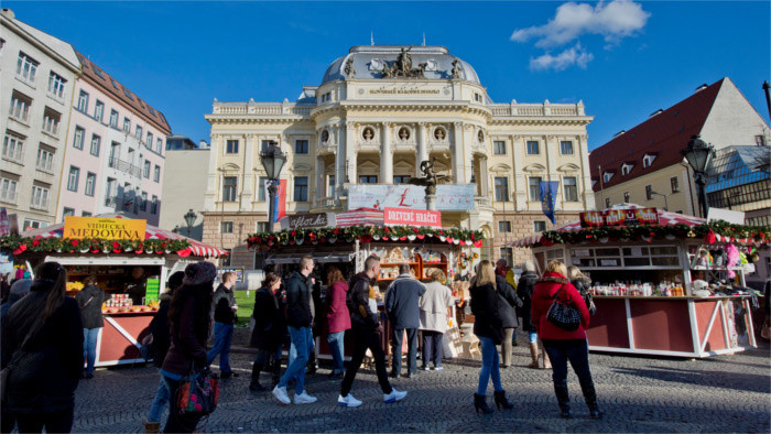 En el casco histórico de Bratislava se inaugurará el mercadillo navideño 