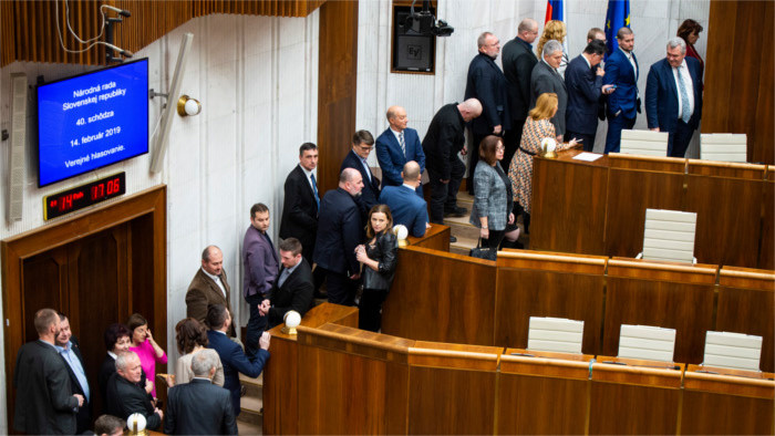 Parlament wählt erneut keine Verfassungsrichter-Kandidaten