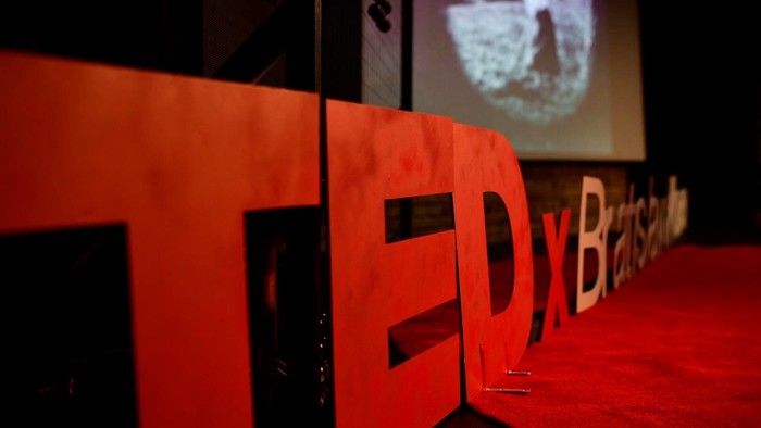 Kto sa ukázal na pilotnom ročníku TEDxBratislavaWomen