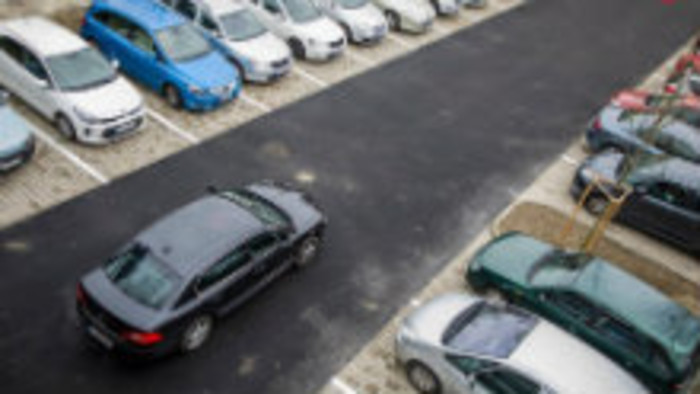 Trnava ustupuje od zámeru spoplatniť parkovanie v celom meste 