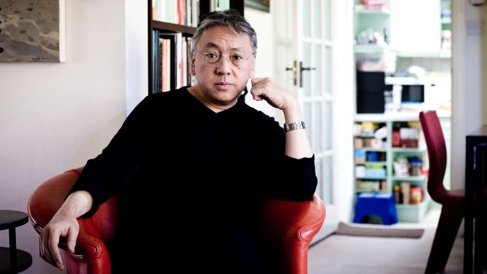 Nobelovu cenu za literatúru získal Kazuo Ishiguro