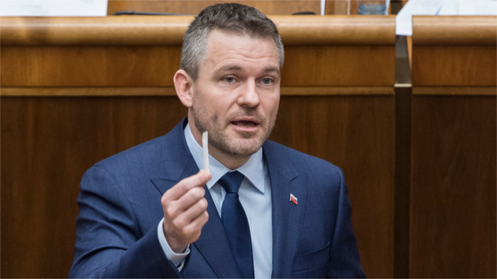 Le nouveau gouvernement face aux députés slovaques