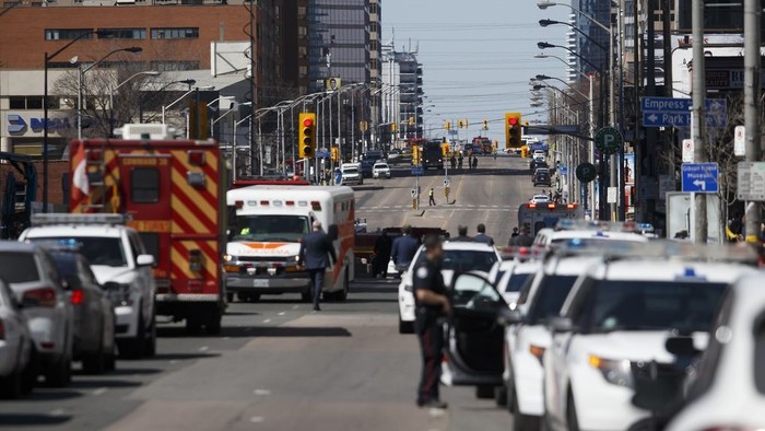 Élő kapcsolás a torontói támadás után Kanadából 