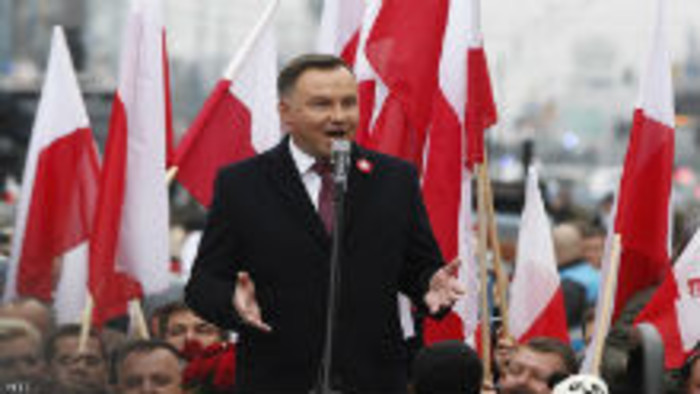 Lengyelország függetlenségének 100. évfordulóját ünnepelte 