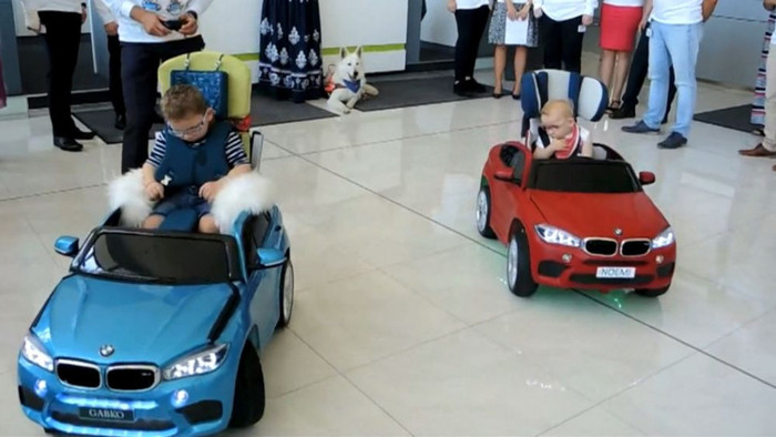 Vysokoškoláci upravili autíčka pre handikepované deti