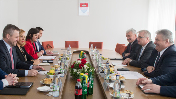 Премьер-министр П. Пеллегрини встретился с руководством минтруда и торгово-промышленной палаты