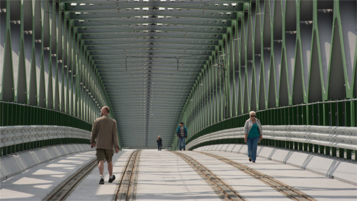 Годовщина открытия первого постоянного моста через Дунай в Братиславе