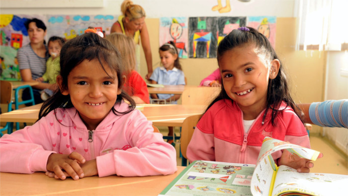 Nový projekt pomôže k funkčným triedam s rómskymi deťmi 