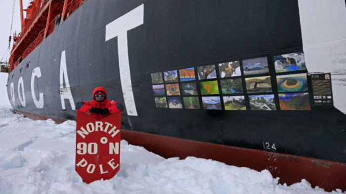 Slovak displays photos on North Pole 