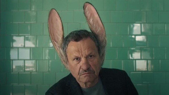 Film Muž so zajačími ušami posúva svoju kinopremiéru