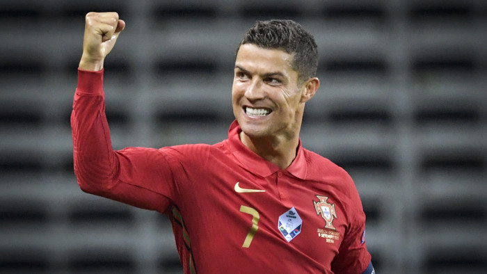 Cristiano Ronaldo sa stal najlepším strelcom histórie futbalu