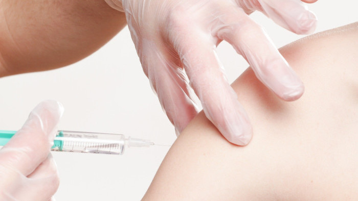Chrípková sezóna prichádza s moderným očkovaním bez ihly