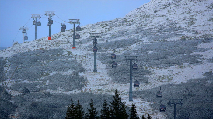 Skigebiete bereiten sich auf unsichere Saison vor