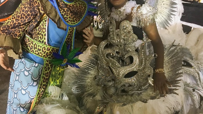 sao paulo-carnaval 2018-peruche-igor holka.jpg