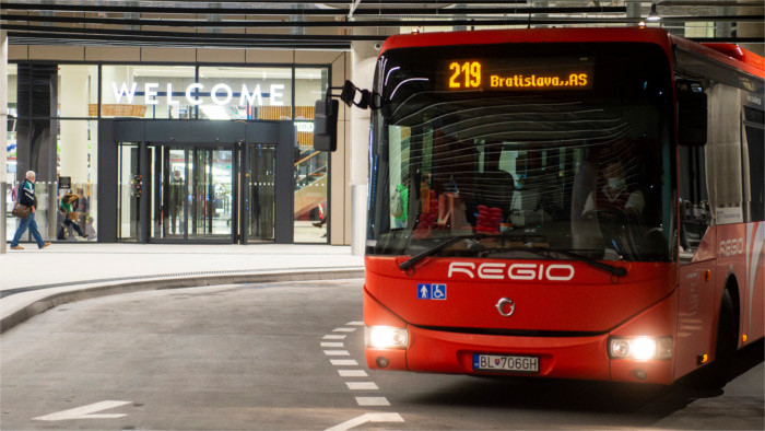 Shortage of bus drivers in Bratislava cripples public transport