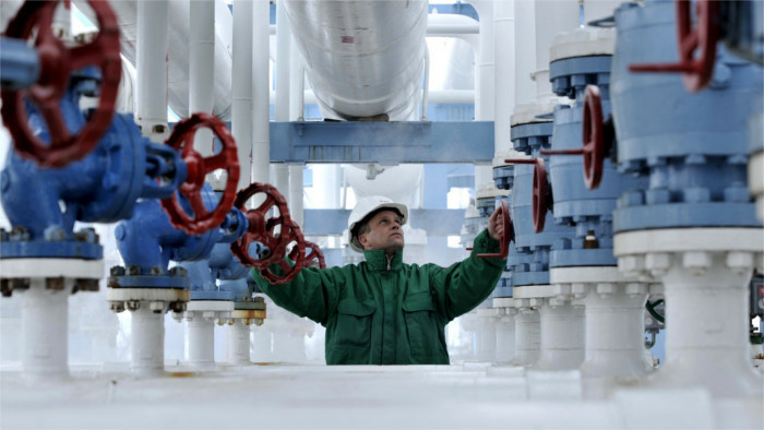 Bloomberg: Ucrania aumentará precio del tránsito de petróleo para Eslovaquia y Hungría