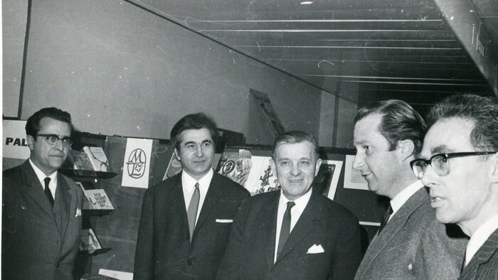 Ruppeldt_Dušan_Na návšteve kultúrneho podujatia v Belgicku ako pracovník SLOVARTu. (Prvý zľava, 1970).jpg