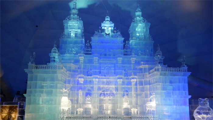 En Hrebienok se encuentra la catedral de Santiago de Compostela construida de hielo 