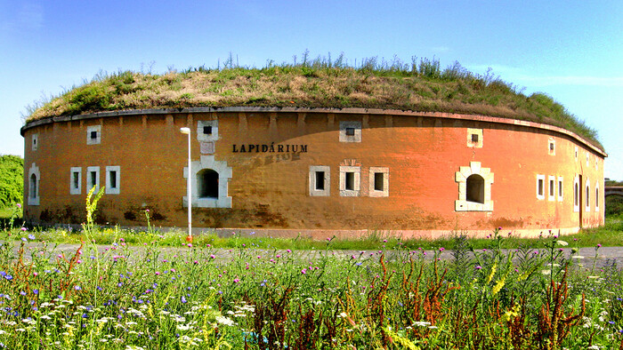 Komárňanská pevnosť
