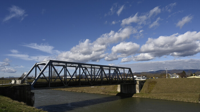 Fórum: Stav mostov v rámci Trnavského kraja majú zlepšiť mostné čaty