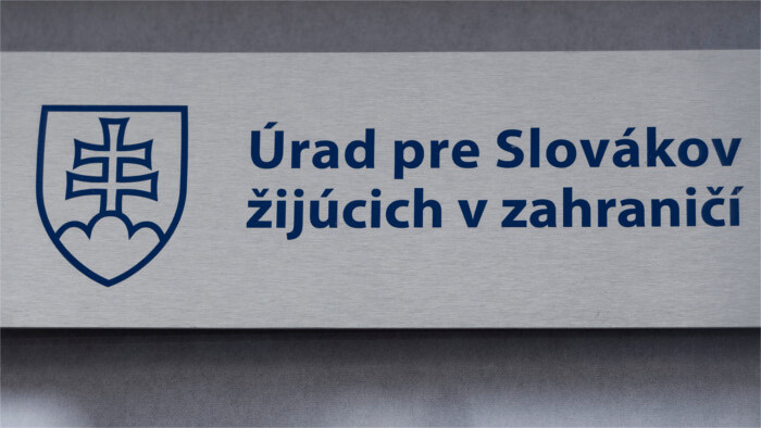 La política estatal hacia los eslovacos que viven en el exterior podría ser modificada en el futuro