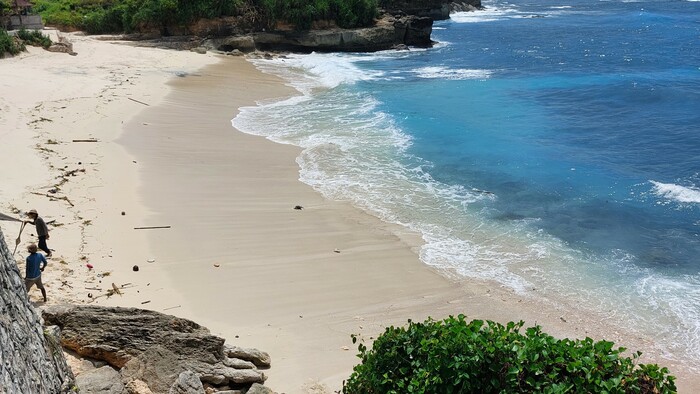 Plaze bez turistov Nusa Lembogan.jpg