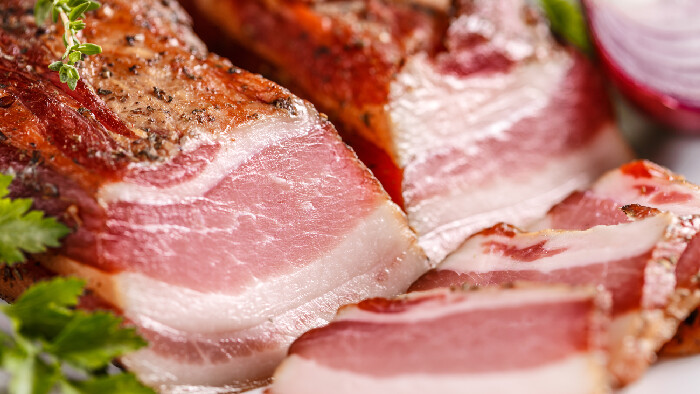 Už dva plátky slaniny denne môžu ohroziť vaše zdravie