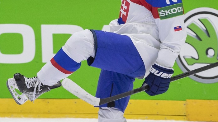 Adam Sýkora oslavuje svoj premiérový gól na MS v hokeji 2022