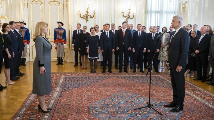 Чапутова встретилась с главами словацких представительств за рубежом