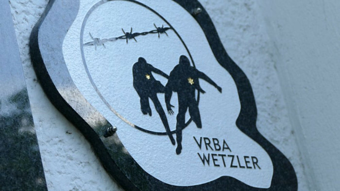 Más de 40 personas asistieron a la marcha de Vrba Wetzler